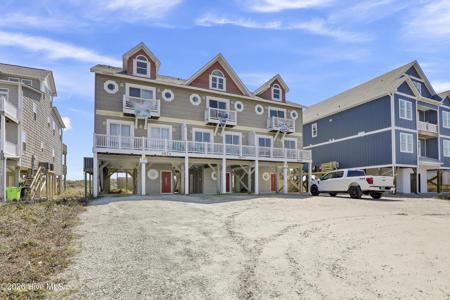3870 Island Drive