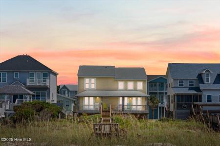 2221 E Beach Drive