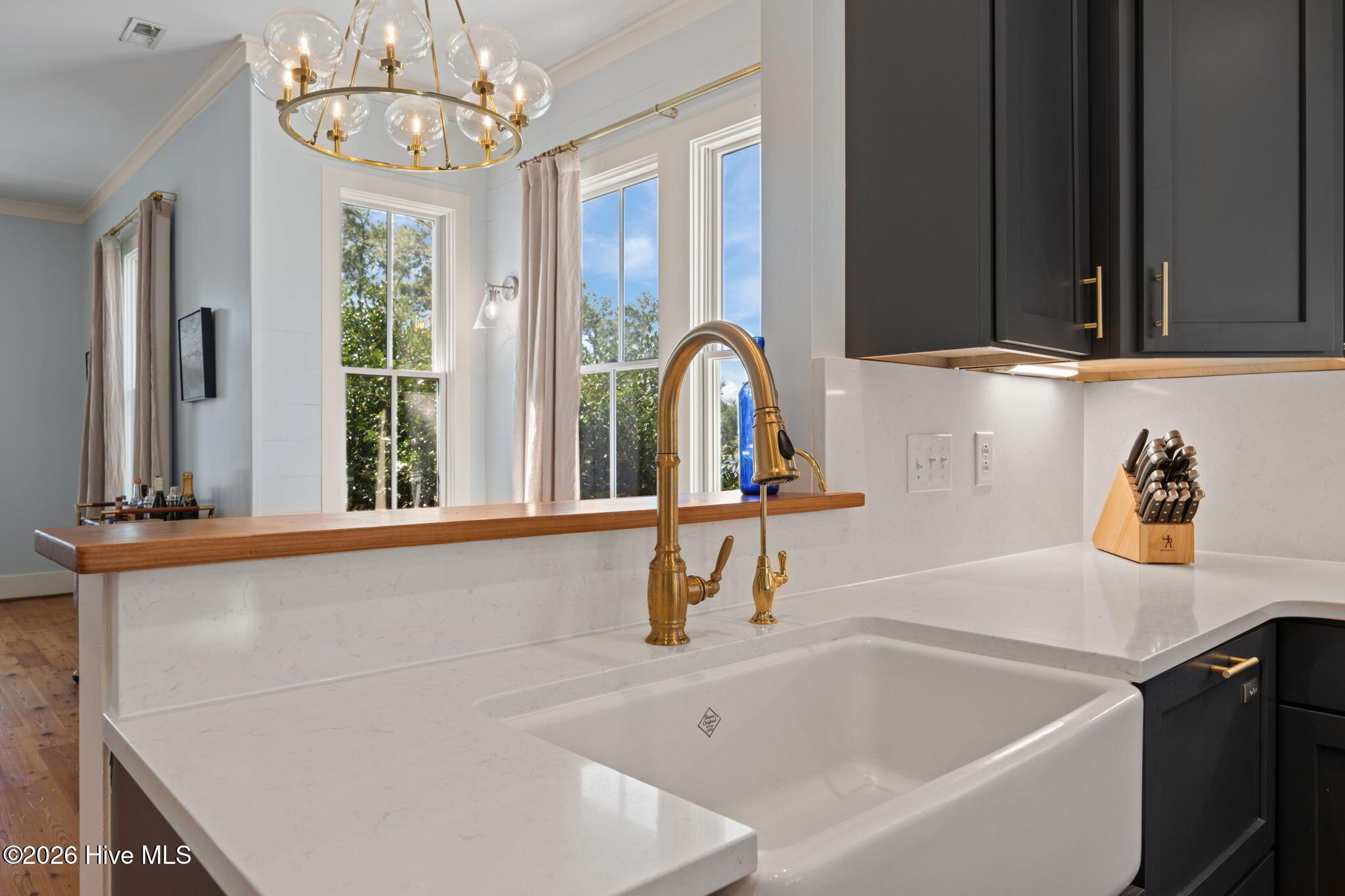 Image 3: 28-web-or-mls-DSC_4046