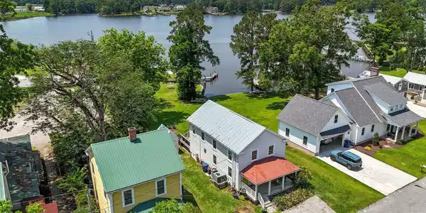 Image 3: 41-web-or-mls-DJI_20250515133252_0115_D