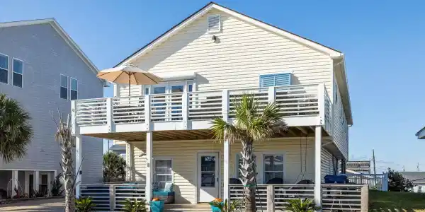 205 Barefoot Lane