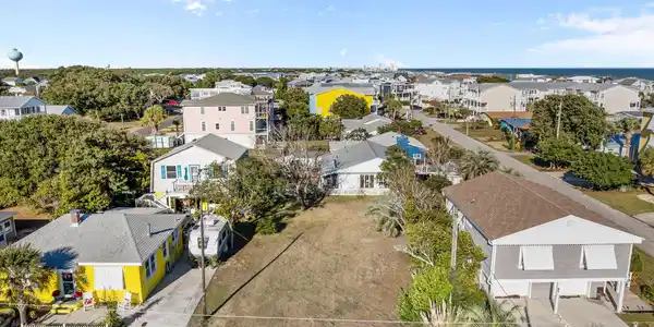 Image 2: 3-web-or-mls-DJI_20251210124931_0349_D