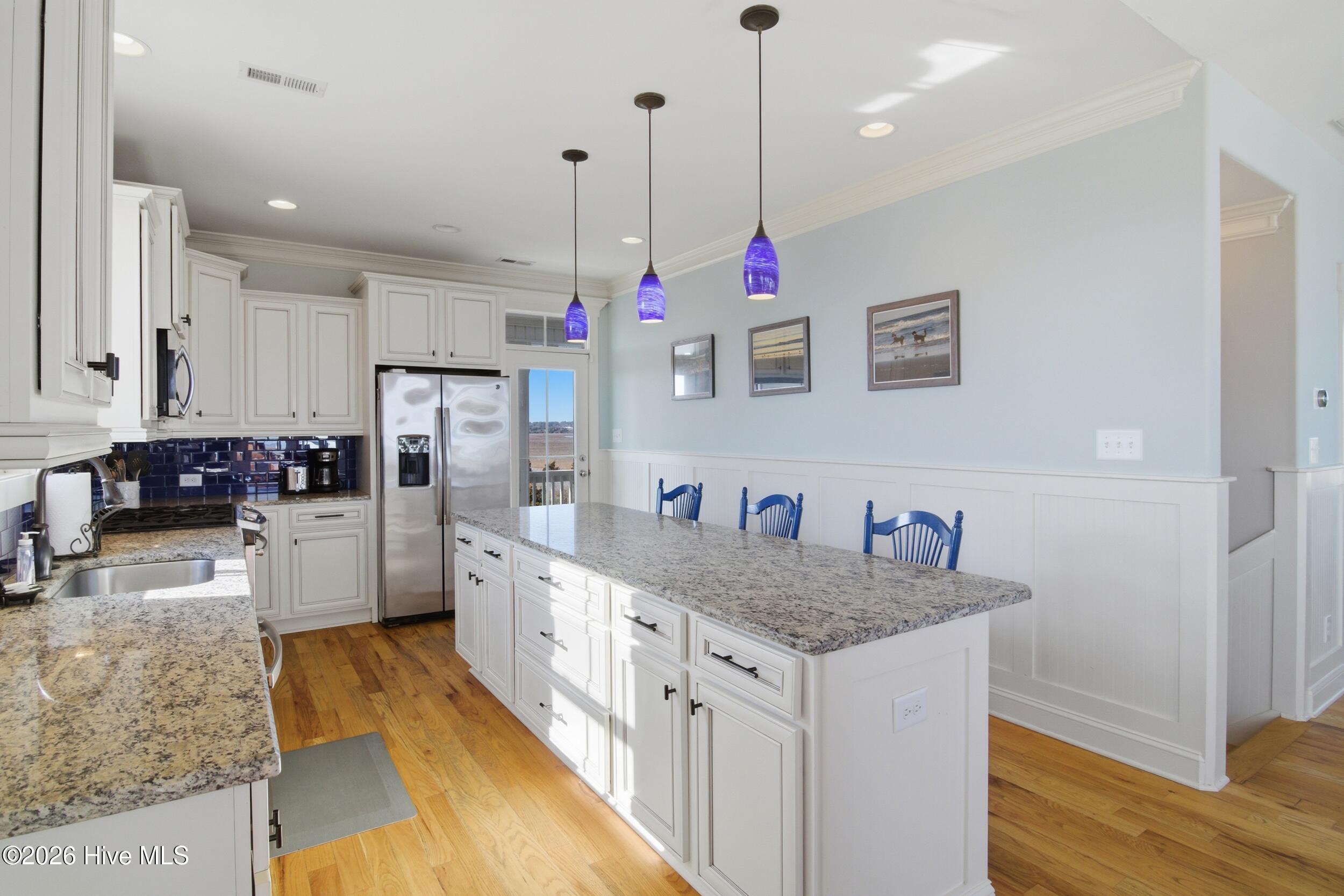 Image 4: 37_kitchen 1