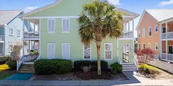 215 Silver Sloop Way