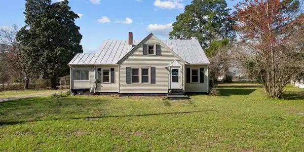 107 N C Street