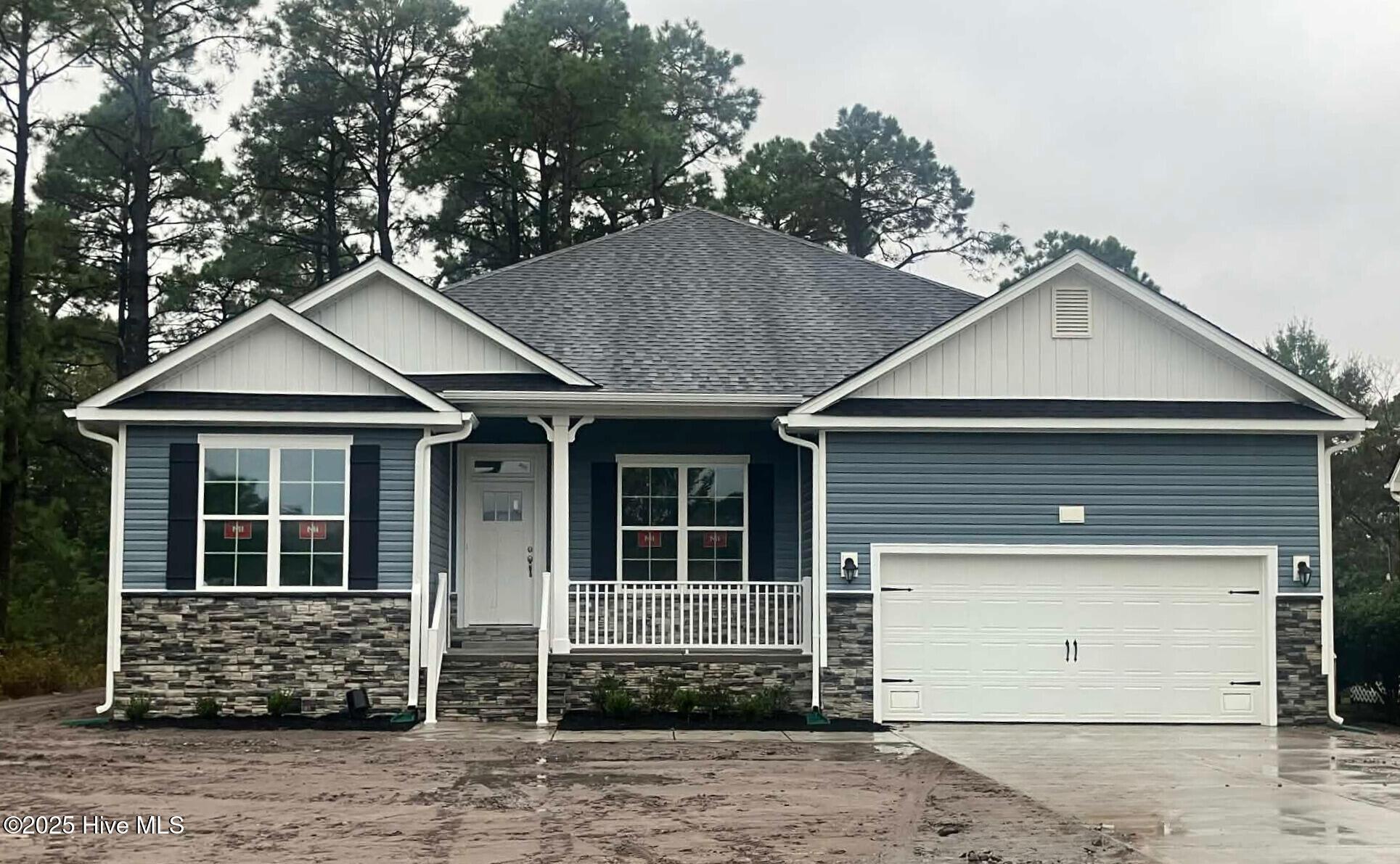 Image 3: d33755e8-7913-4754-b5b6-5e177fbdfaed