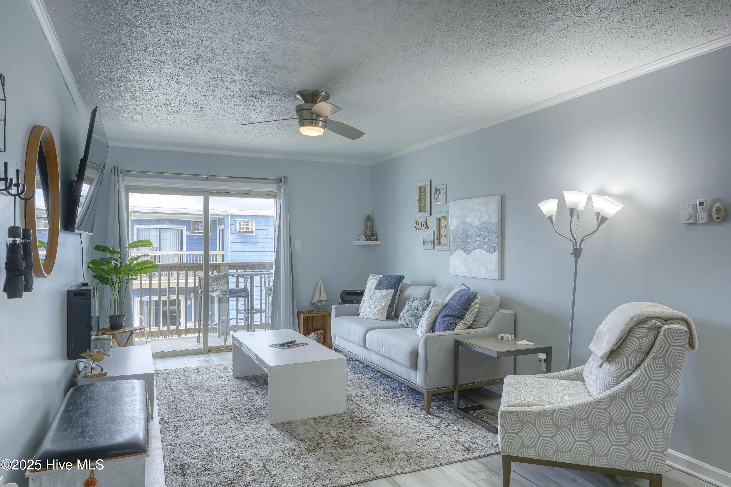 Image 2: 360 Topsail Reef - Interior - Edited_5