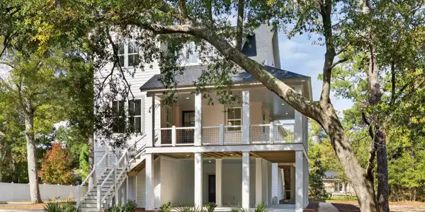 221 Inlet Point Drive