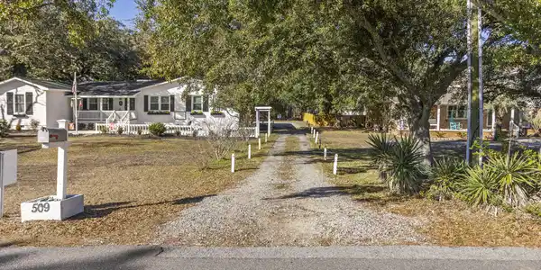 207 Rosco Court