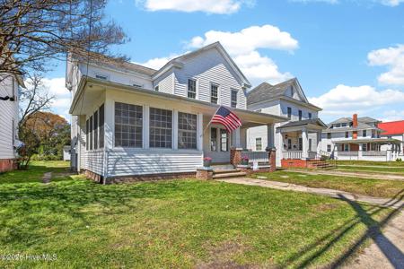 709 N Road Street