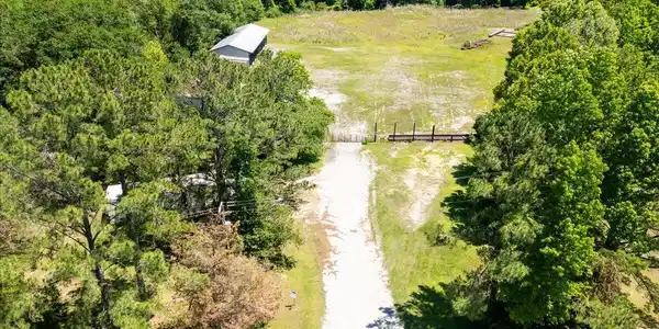 680 Half Moon Road