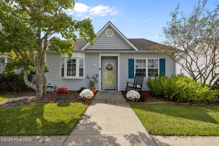 301 Courtyard E Unit 301