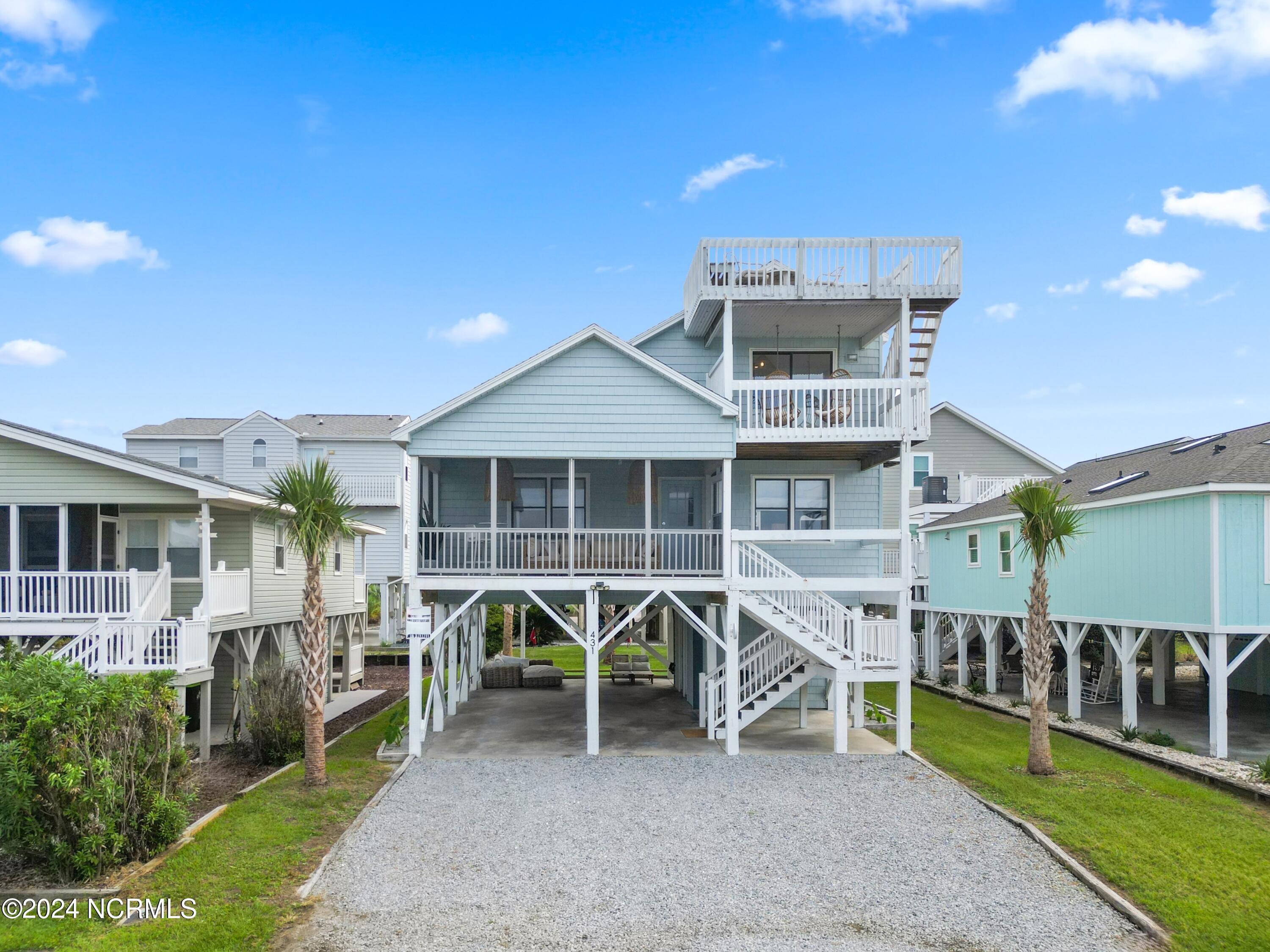 Image 1: 4th Row West End Beach House!