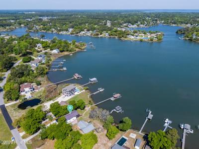 725 Chadwick Shores Drive
