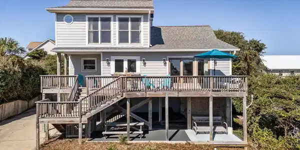 7122 Ocean Drive