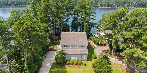 5410 Trade Winds Road