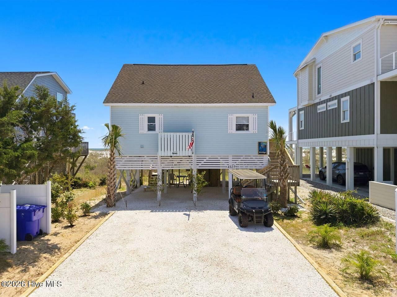 Image 1: 4327 E Beach