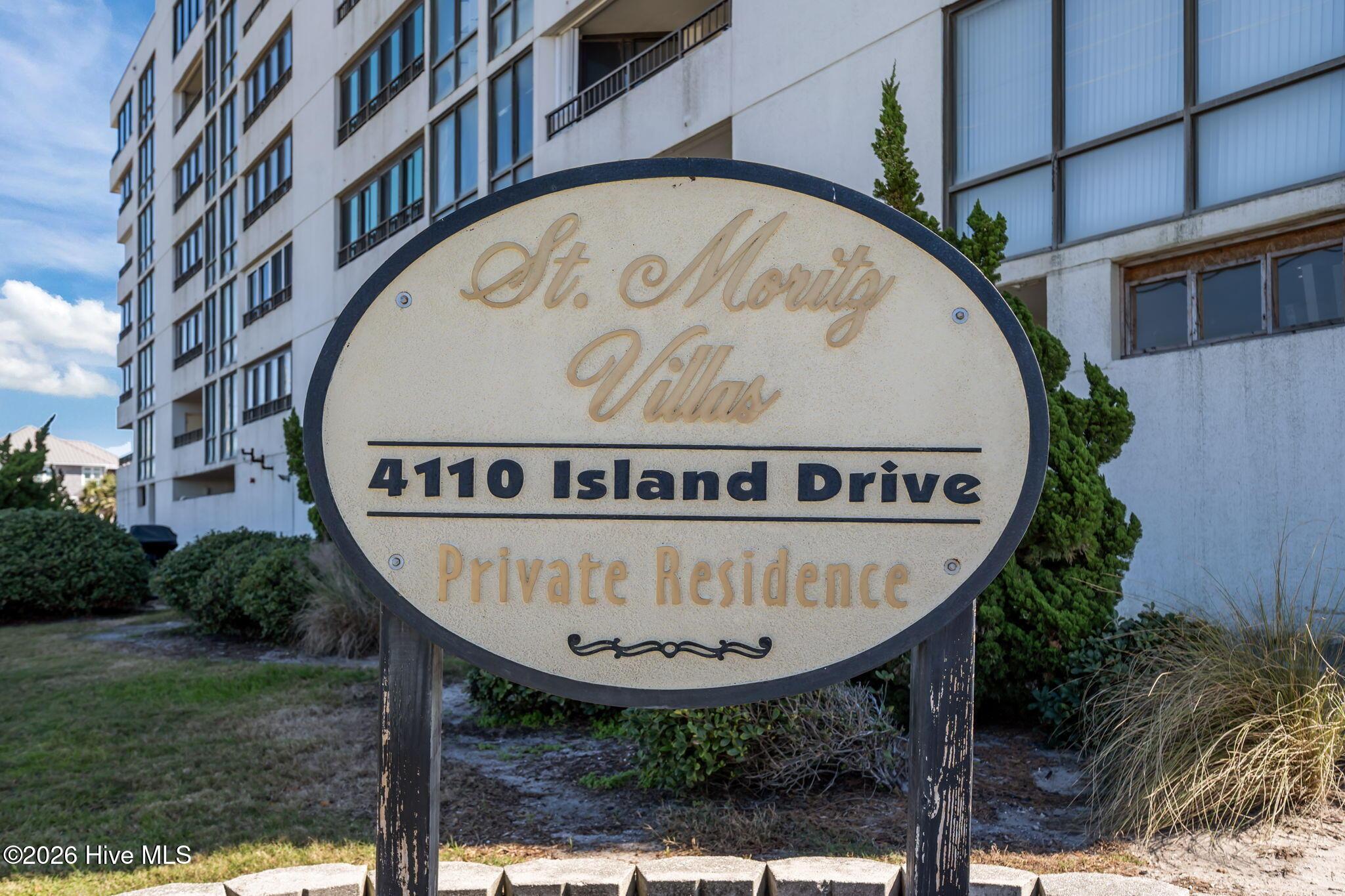 Image 4: Entrance