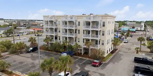 Image 4: 15-web-or-mls-DJI_20260511151207_0452_D