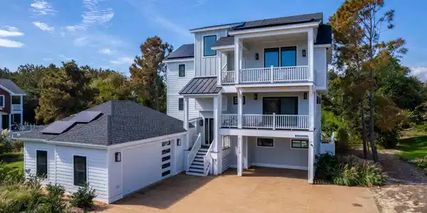 768 Hunt Club Drive