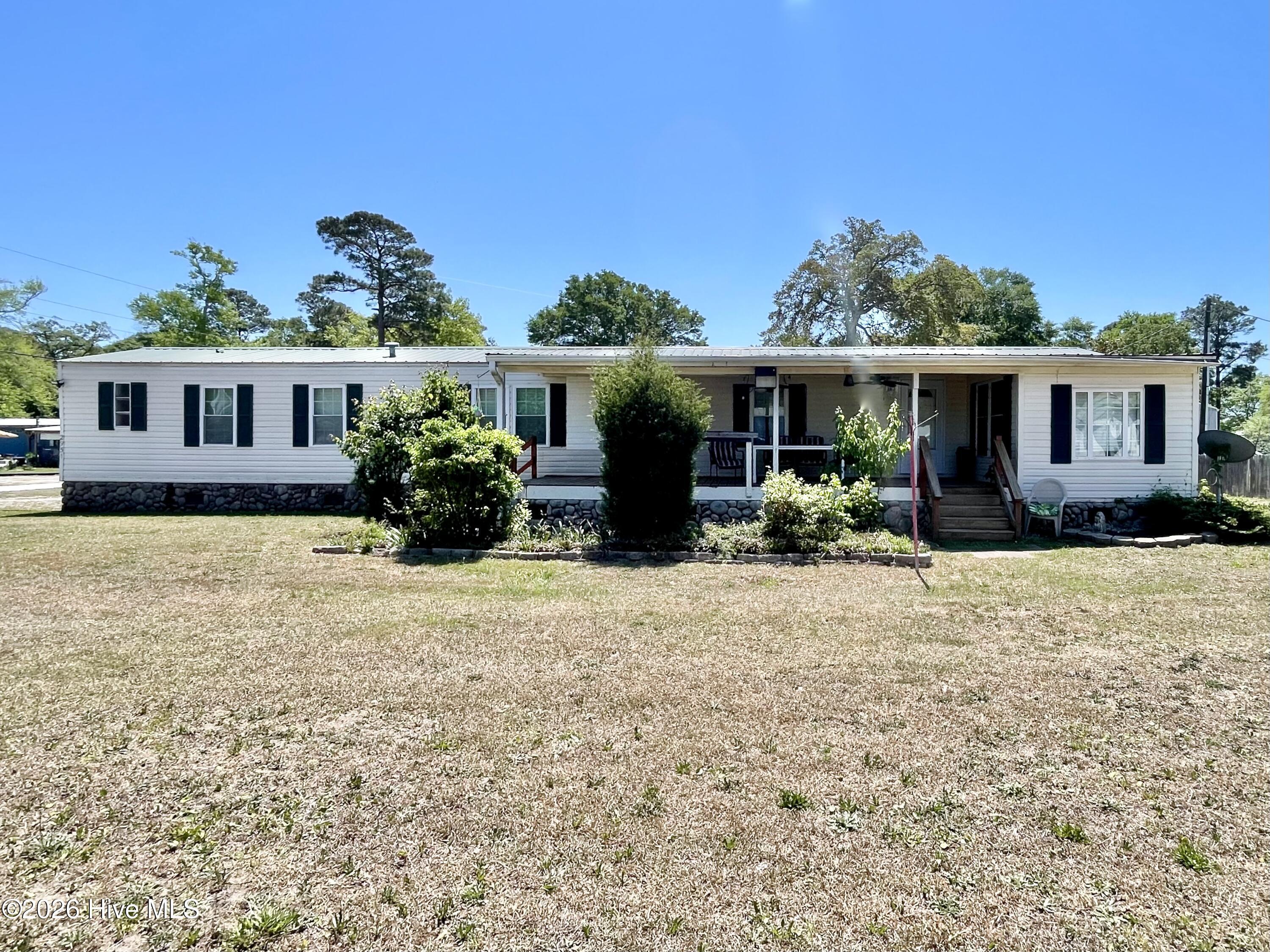Image 2: 2951 Dave Ray St