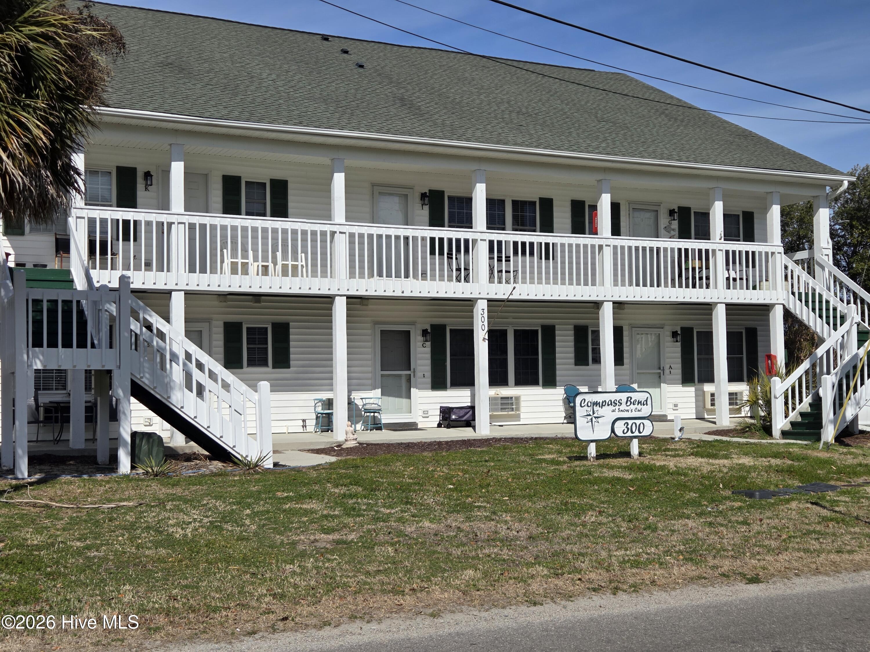 Image 2: Front