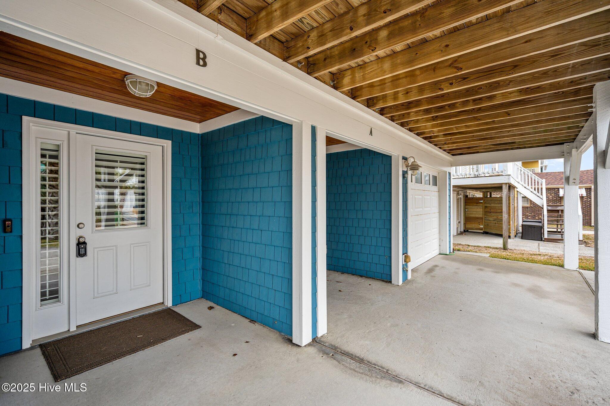 Image 1: 61-web-or-mls-DSC05428