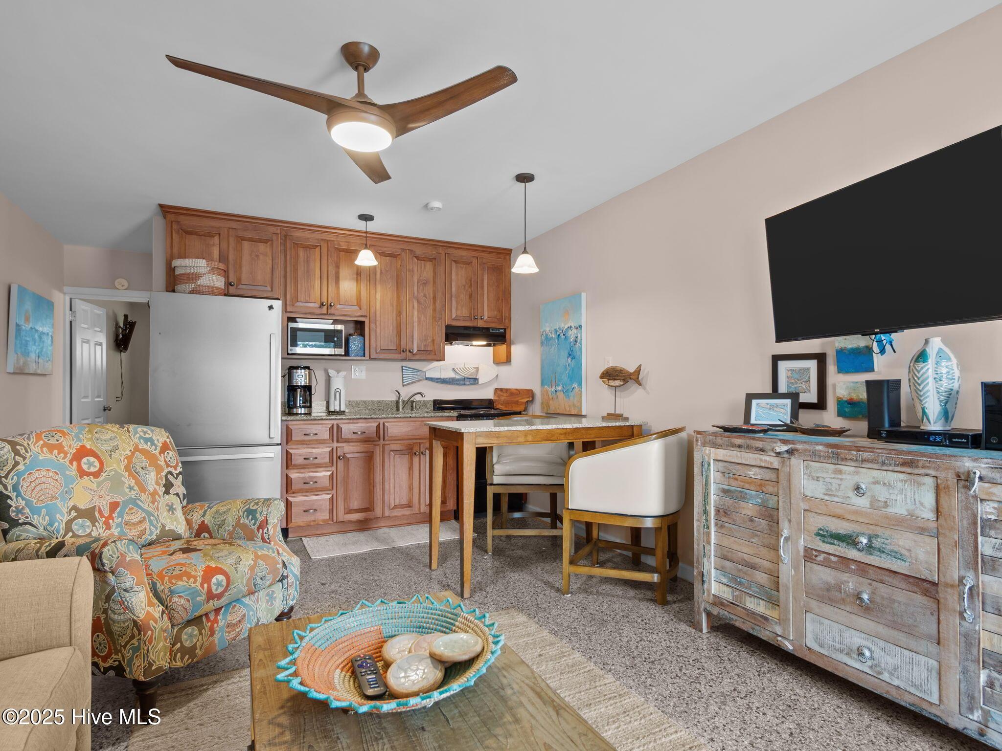 Image 4: 23-web-or-mls-PB199510