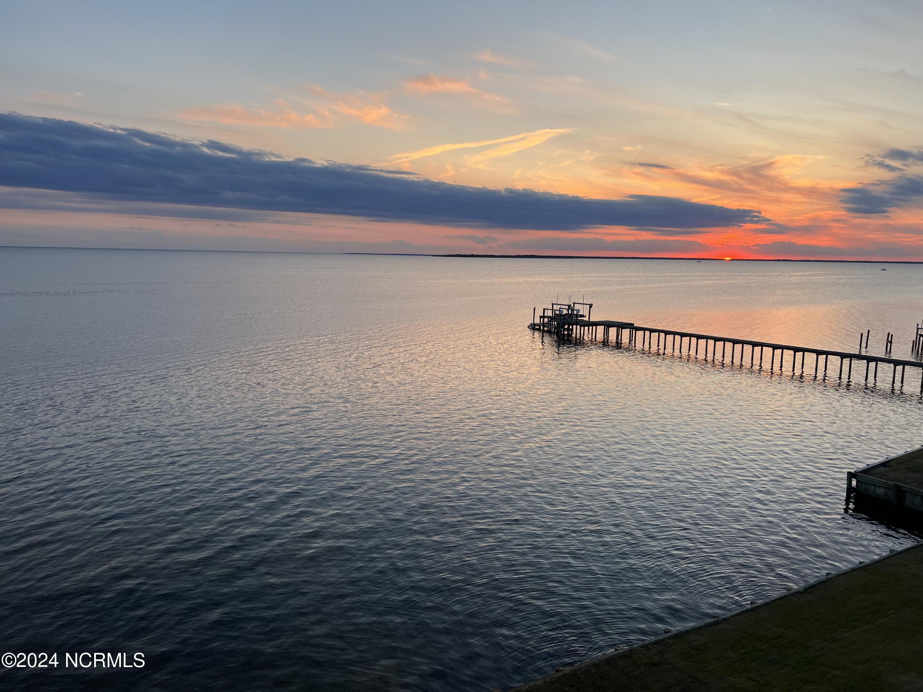 Image 4: Ever changing and Picturesque!