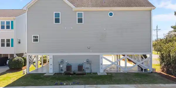 Image 4: 3-web-or-mls-DJI_20260320131348_0690_D
