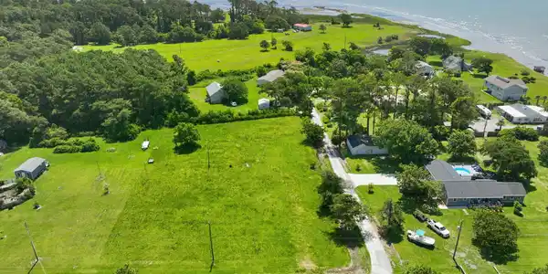 233 Ferry Dock Road