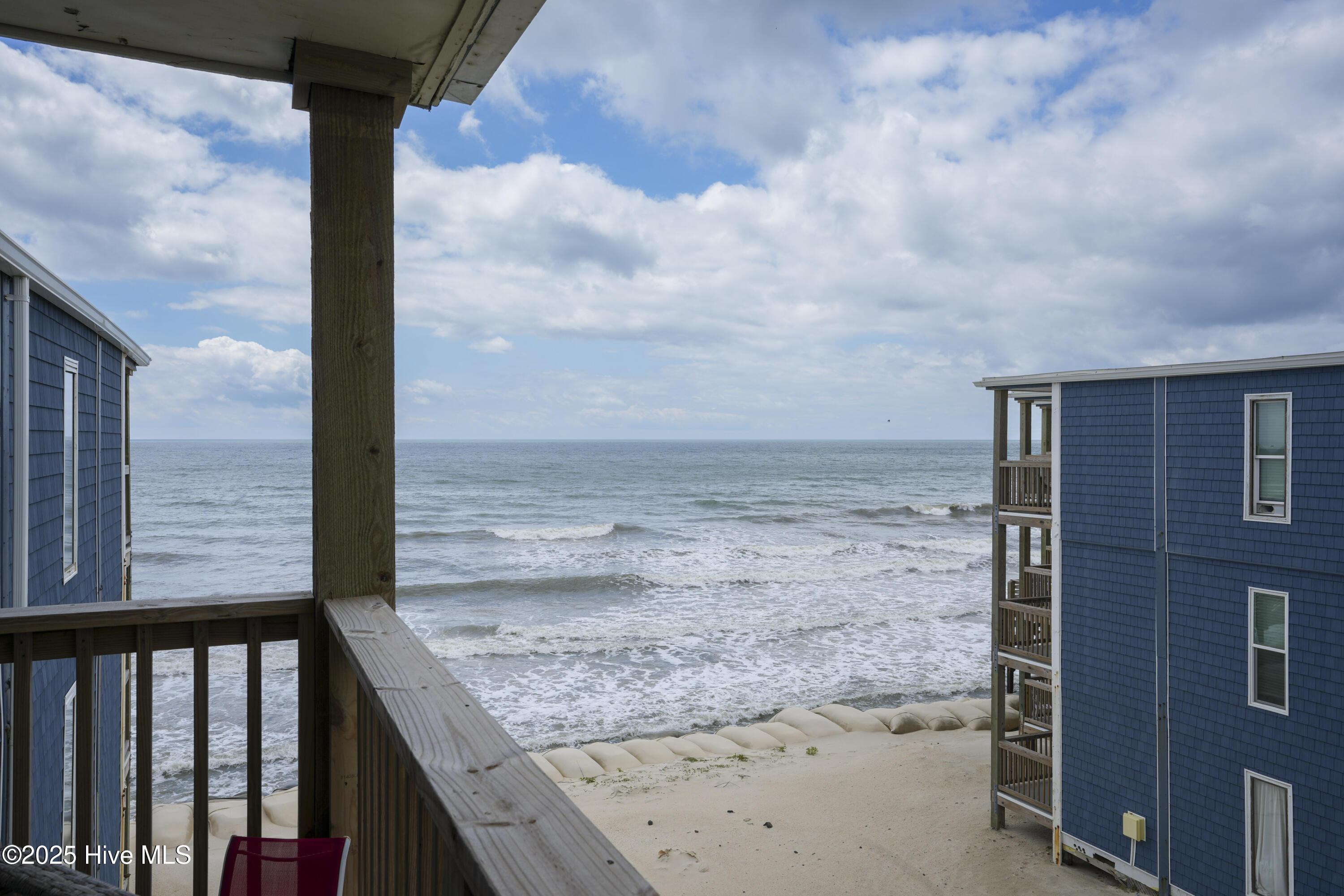 Image 3: 360 Topsail Reef - Exterior - Edited_1