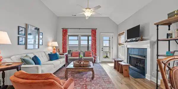 108 Harbour Watch Court