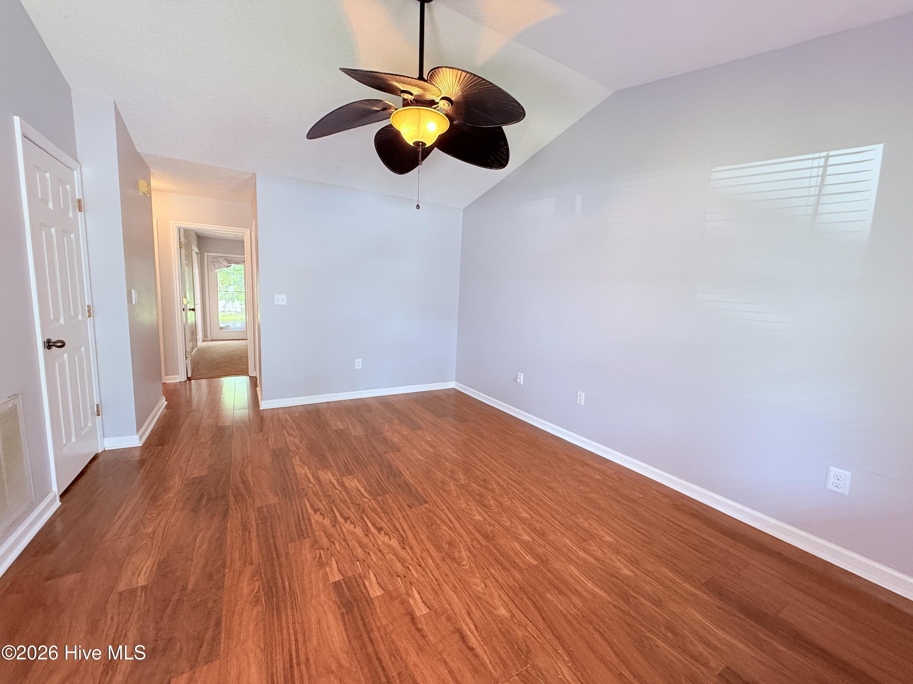 Image 3: 600 N 35th Unit 103
