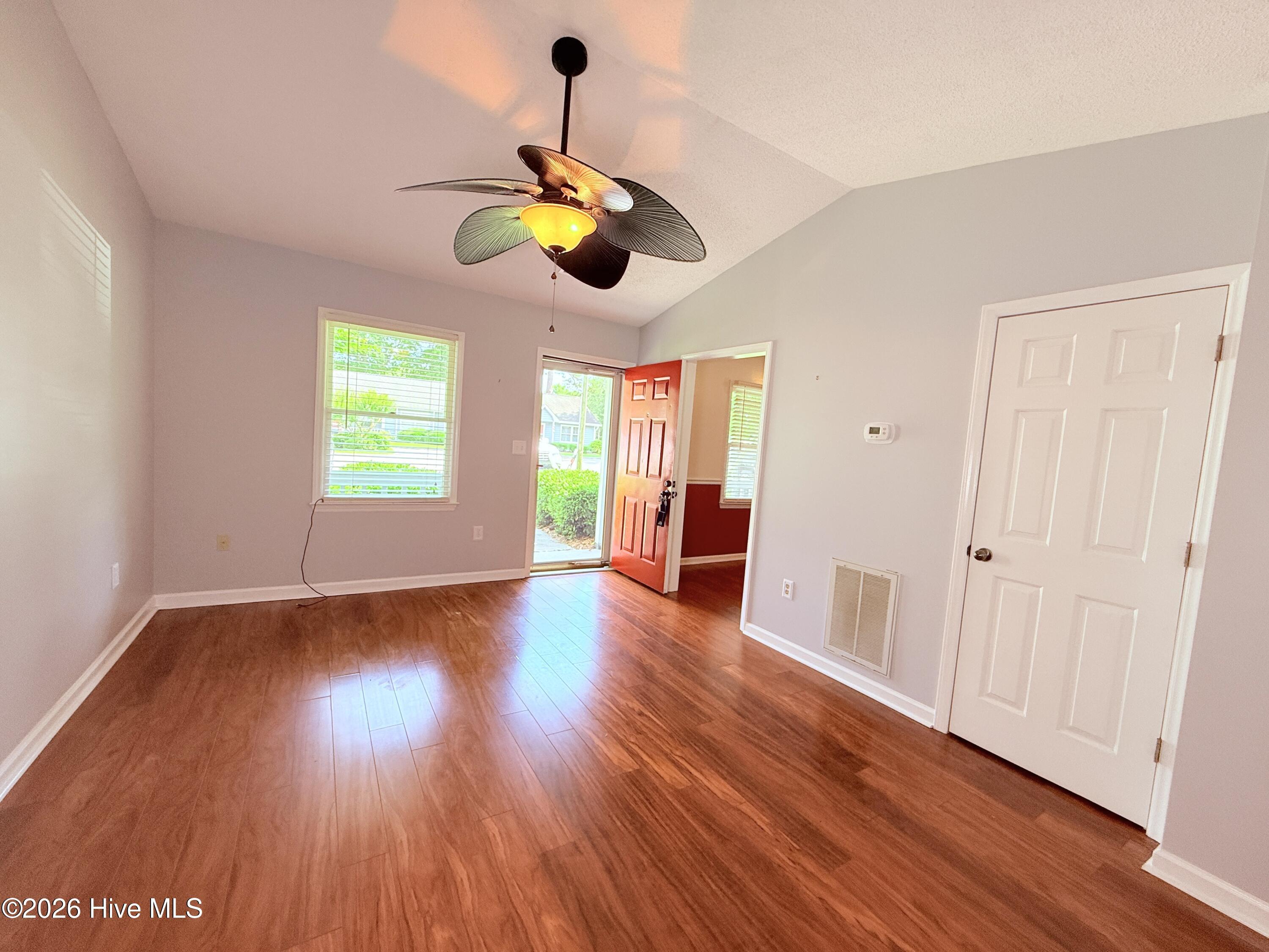 Image 4: 600 N 35th Unit 103