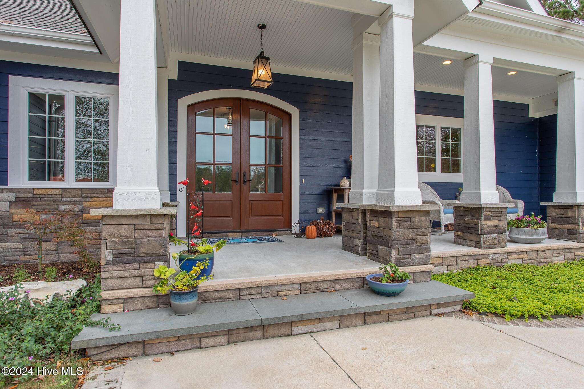 Image 2: 9H4A8603-HDR