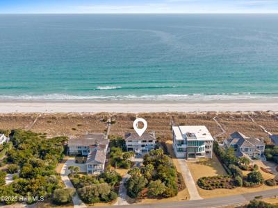 330 Beach Road N