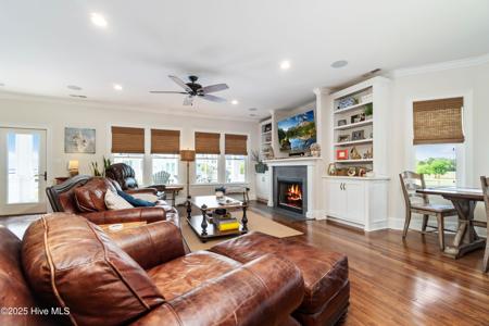 526 Cannonsgate Drive