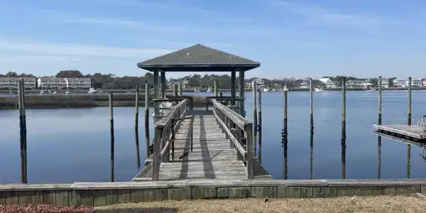 Image 4: Dock