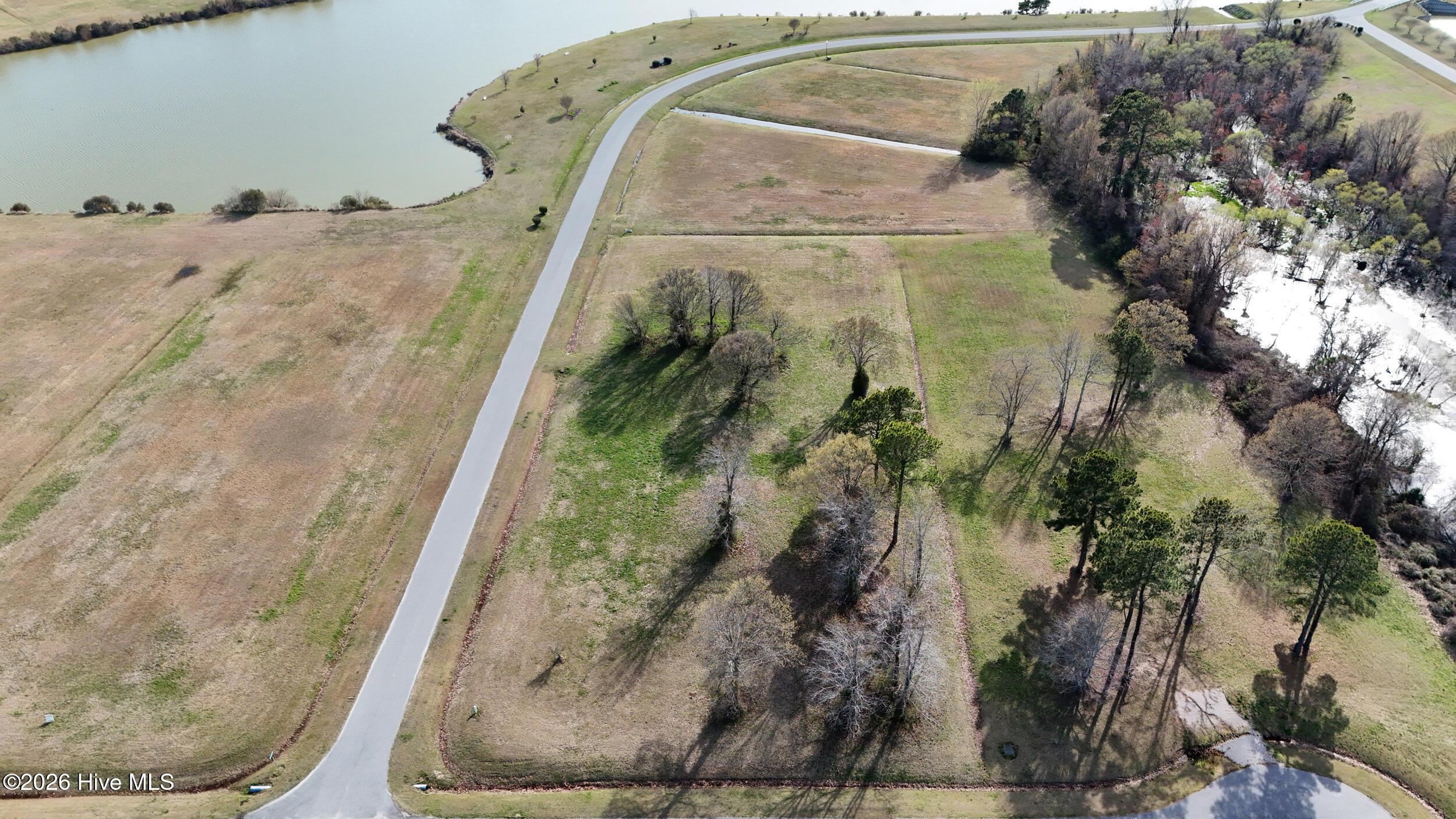 Image 2: 108 Royal Tern Way