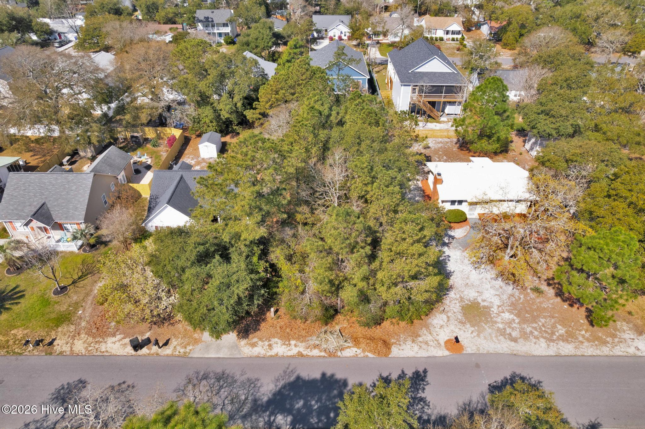 Image 4: 115 NE 14th St-38