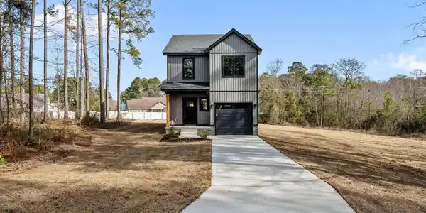 107 Maple Court