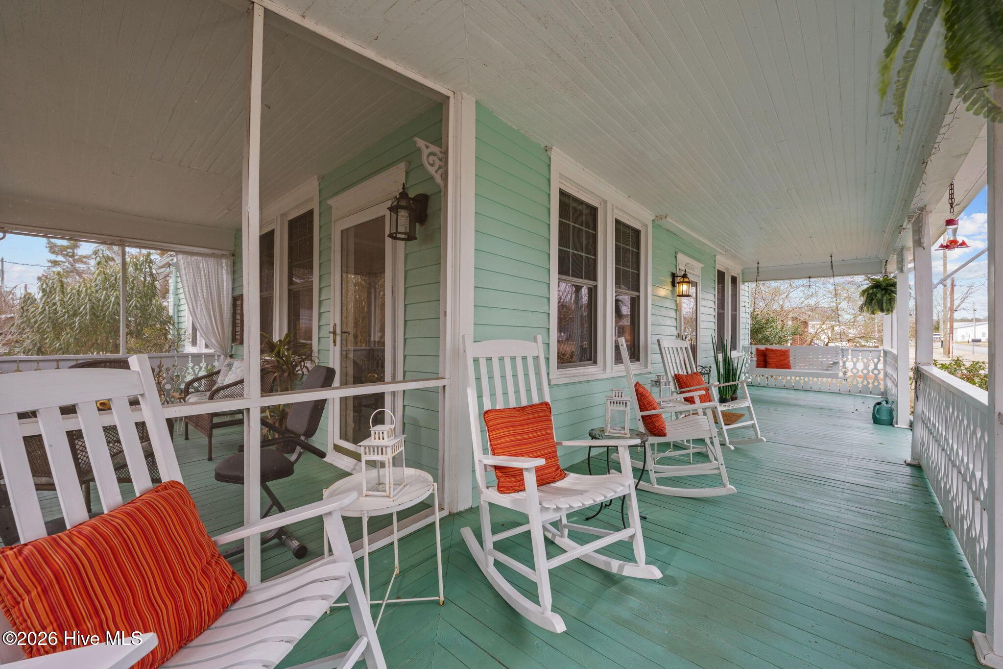 Image 3: Rocking Chair Porch
