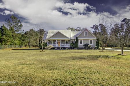 102 Plantation Drive