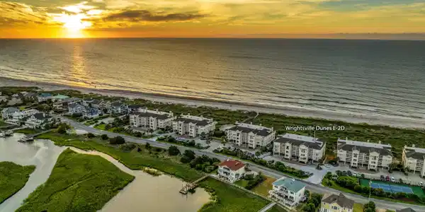 2508 N Lumina Avenue Unit 2-D