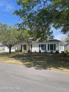 1508 W Oak Island Drive