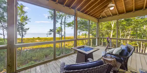 452 Indian Bluff Drive
