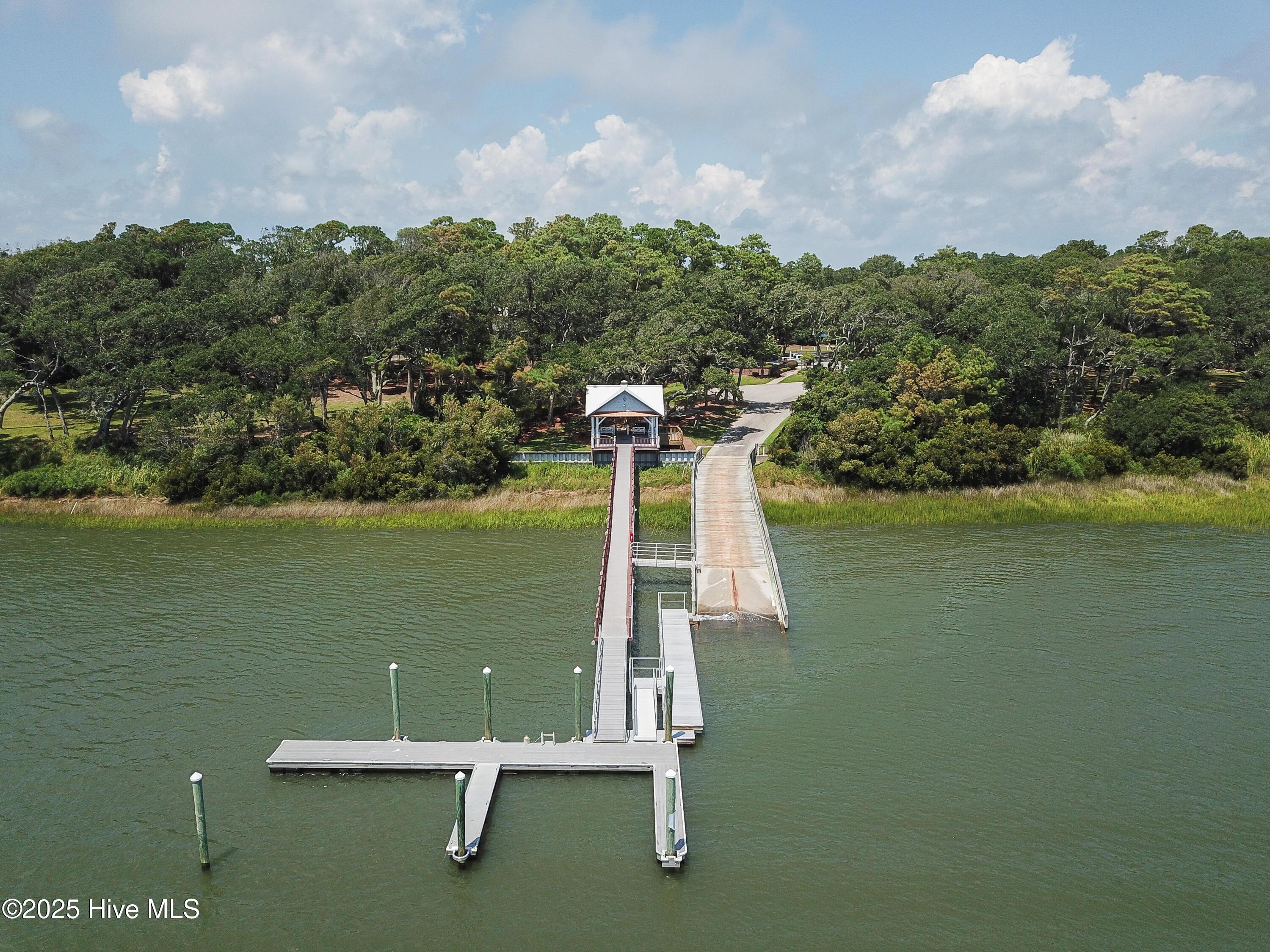 Image 3: 56_OysterHarbor24