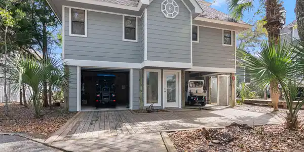 123 N Bald Head Wynd