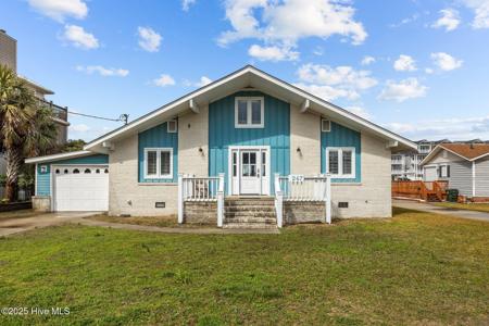 247 Bayview Boulevard